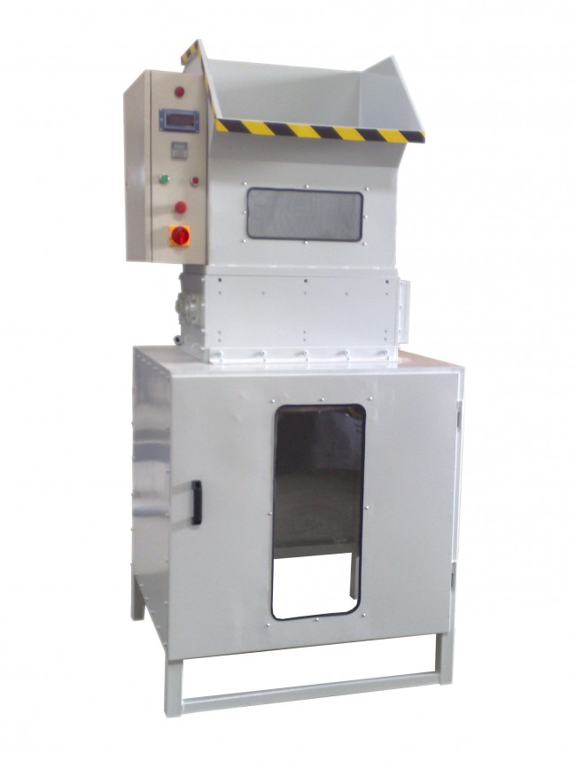 TRITURADOR PARA DESECHOS DE POLIESTIRENO EPS Mod. FS250, Produccion kg/h 120